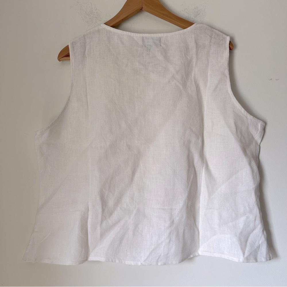 Paper Lace Sleeveless Linen Top White Minimalist Contemporary Coastal Summer - Picture 9 of 10